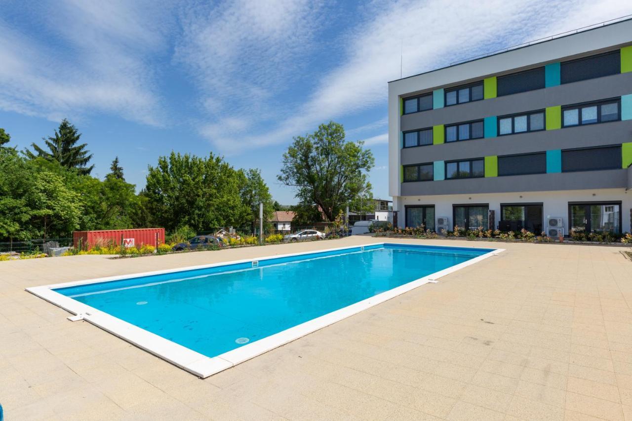 Pauzo Balaton Apart otel Balatonföldvár Dış mekan fotoğraf